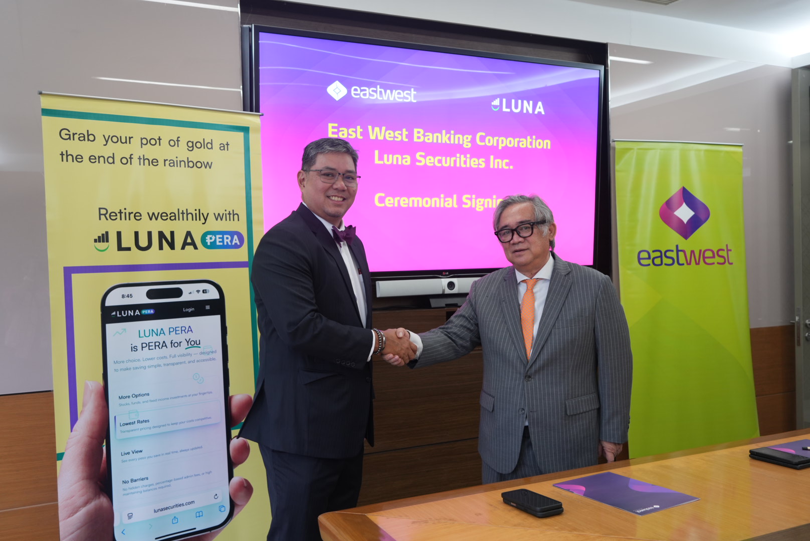 dragonfi-eastwest-luna